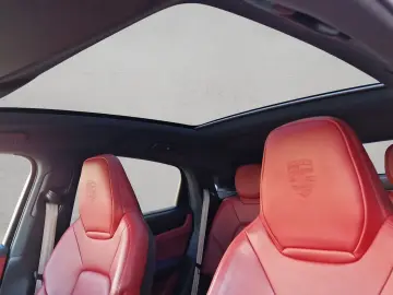 PORSCHE Cayenne Coupe Platinum SportDesign 18w ACC 360