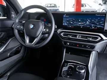 BMW 318 d SPORT  HARMANK-LED-ACC-MEMORY