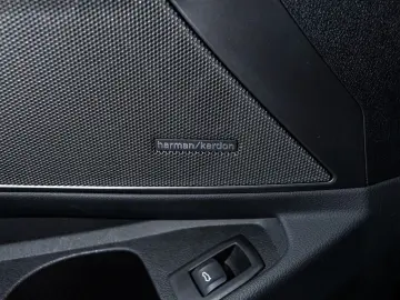 BMW 318 d SPORT  HARMANK-LED-ACC-MEMORY