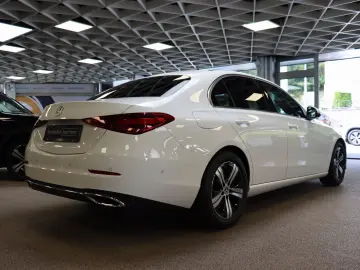 MERCEDES-BENZ C 180 Avantgarde-Advanced AHK Schiebed…