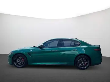 ALFA ROMEO Giulia 2.9 V6 Bi-Turbo Quadrifoglio