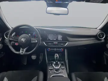 ALFA ROMEO Giulia 2.9 V6 Bi-Turbo Quadrifoglio