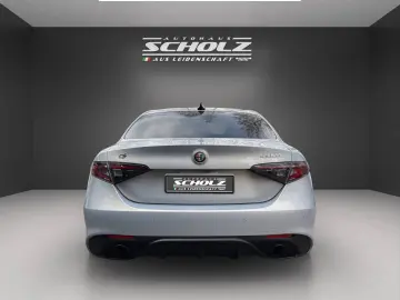 ALFA ROMEO Giulia MY24 Veloce 2.0 Turbo 16V 206kW AT
