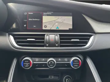 ALFA ROMEO Giulia MY24 Veloce 2.0 Turbo 16V 206kW AT