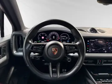 PORSCHE Cayenne S AHK V8 Bose Panorama SportChronoPaket