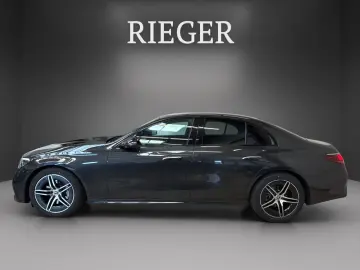 MERCEDES-BENZ E 220 d AMG NIGHT Keyless Totwinkel SHZ LED 19