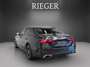 MERCEDES-BENZ E 220 d AMG NIGHT Keyless Totwinkel SHZ LED 19