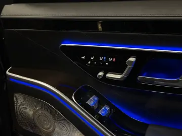 MERCEDES-BENZ S 580 e L AMG  PANORAMA TV Chauffeur Executive