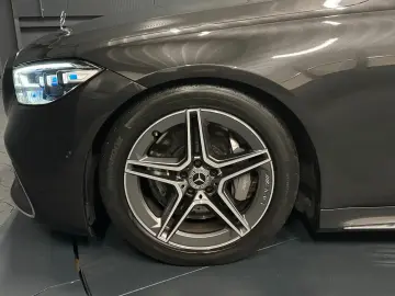 MERCEDES-BENZ S 580 e L AMG  PANORAMA TV Chauffeur Executive