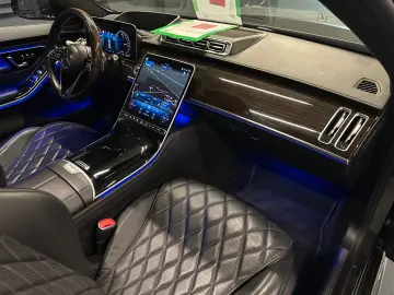 MERCEDES-BENZ S 580 e L AMG  PANORAMA TV Chauffeur Executive