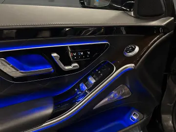 MERCEDES-BENZ S 580 e L AMG  PANORAMA TV Chauffeur Executive