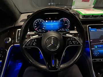 MERCEDES-BENZ S 580 e L AMG  PANORAMA TV Chauffeur Executive