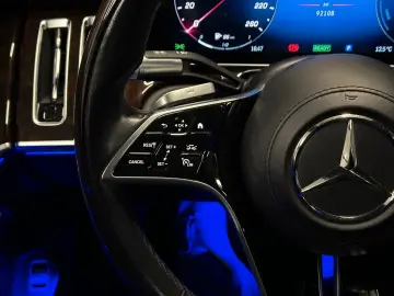 MERCEDES-BENZ S 580 e L AMG  PANORAMA TV Chauffeur Executive