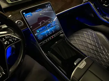 MERCEDES-BENZ S 580 e L AMG  PANORAMA TV Chauffeur Executive