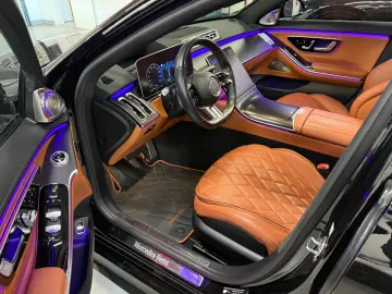 MERCEDES-BENZ S 580 e Amg S63 Umbau Pano Distr Burme…