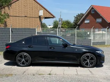 BMW 320 d xDrive M Sport Head-Up Parking Plus NaviPr