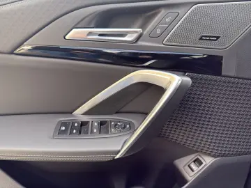 BMW X2 M35i xDrive LivePro Head-Up CarPlay IconicGlo