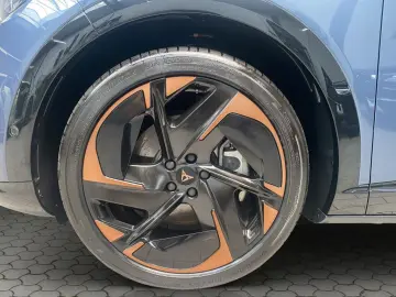 CUPRA Tavascan VZ 4Drive Matrix HuD Wärmepumpe Matrix