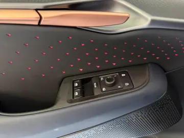 CUPRA Tavascan VZ 4Drive  LED HUD PANO AHK 360