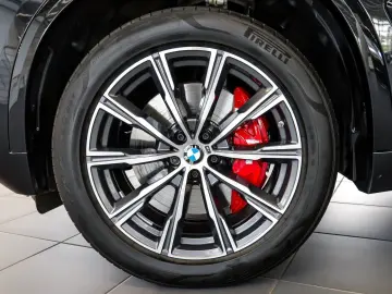 BMW X5 xDrive30d M Sport HUD 360 KAM RFK NAVI LED