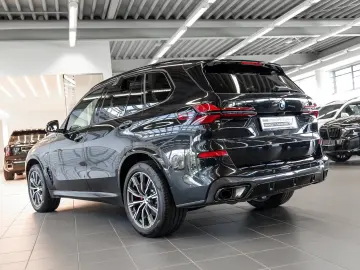 BMW X5 xDrive30d M Sport HUD 360 KAM RFK NAVI LED