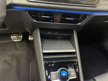 VW Tayron 2.0 TSI 4Motion W R-Line DCC Pano R-Line