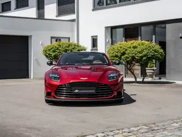 ASTON MARTIN VANQUISH PRESENTATION SPEC Q CARBON BESPOKE