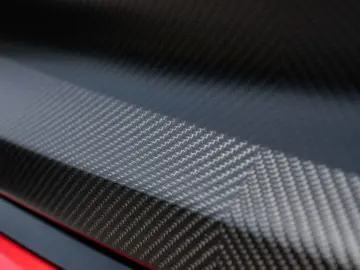 ASTON MARTIN VANQUISH PRESENTATION SPEC Q CARBON BESPOKE