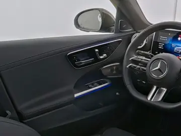 MERCEDES-BENZ C 200 4M AMG Premium  HUD Pano Night 3…