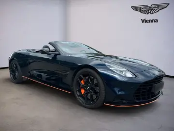 ASTON MARTIN Vanquish Volante   tinted CF Interior   B&W