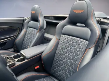 ASTON MARTIN Vanquish Volante   tinted CF Interior   B&W