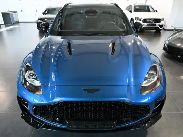 ASTON MARTIN DBX S Plasma Blue Magnesium Wheels Carbon Dach