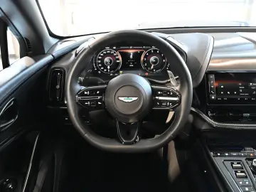 ASTON MARTIN DBX S Plasma Blue Magnesium Wheels Carbon Dach