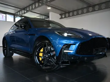 ASTON MARTIN DBX S Plasma Blue Magnesium Wheels Carbon Dach