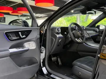 MERCEDES-BENZ GLC 300 d 4M Edition AMG Coupe Pano 360  Burm