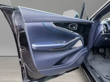 ASTON MARTIN DBX 707 Ultramarine Black   Dark Knight