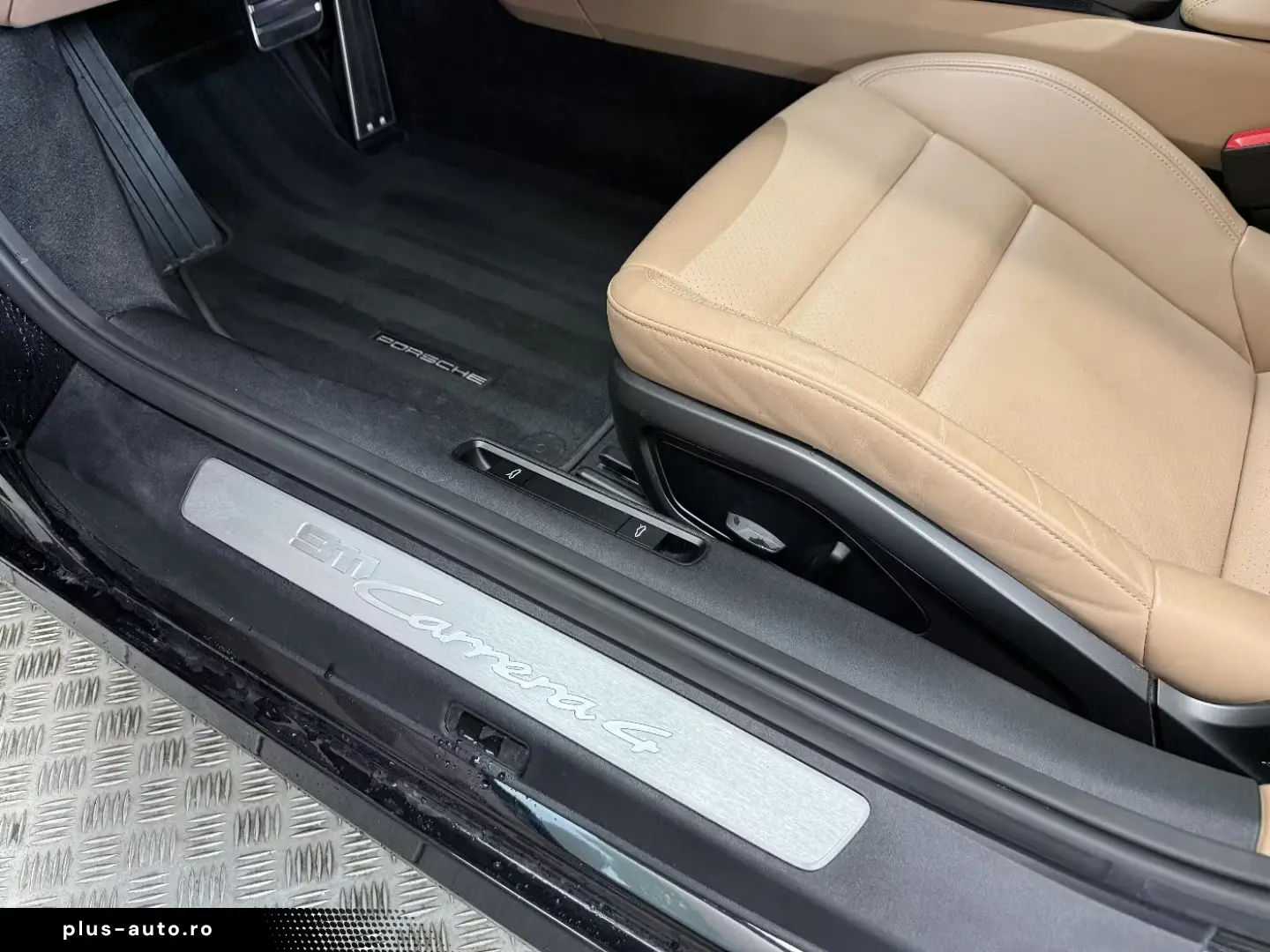 PORSCHE 992 (911) Carrera 4 Cabriolet   Sportabgas