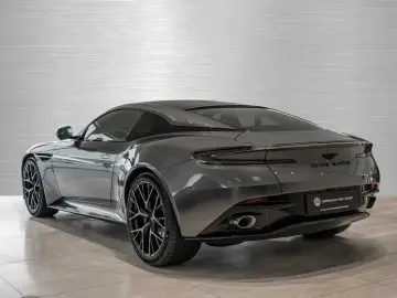 ASTON MARTIN DB12 V8 Coupe
