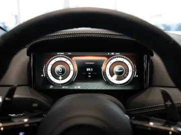 ASTON MARTIN DB12 V8 Coupe