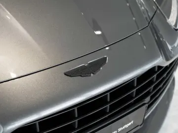ASTON MARTIN DB12 V8 Coupe