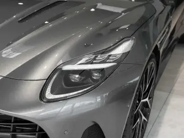 ASTON MARTIN DB12 V8 Coupe