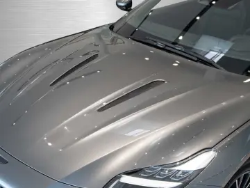 ASTON MARTIN DB12 V8 Coupe