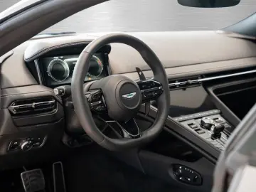 ASTON MARTIN DB12 V8 Coupe