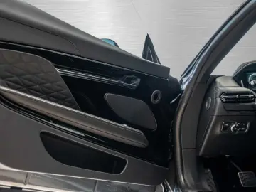 ASTON MARTIN DB12 V8 Coupe