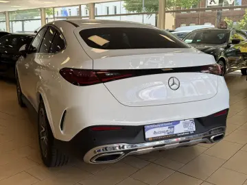 MERCEDES-BENZ GLC 220 d 4Matic MBUX AMG AHK Ambiente…