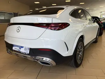 MERCEDES-BENZ GLC 220 d 4Matic MBUX AMG AHK Ambiente…