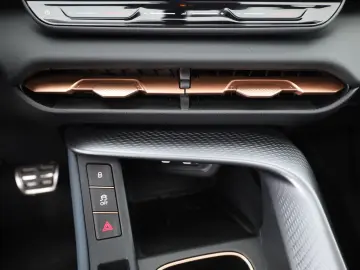 CUPRA Terramar VZ 2.0 TSI 4Drive DSG LED ACC AHK