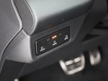 CUPRA Terramar VZ 2.0 TSI 4Drive DSG LED ACC AHK