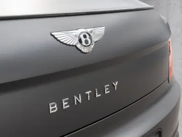 BENTLEY Flying Spur Speed Rear Entertainment  Dark Chrom