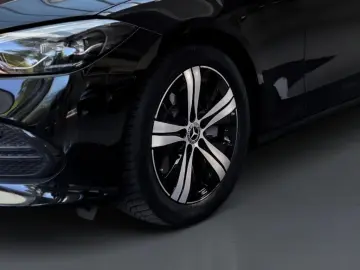 MERCEDES-BENZ C 220 d  MBUX KAMERA AHK S-DACH CARPLAY